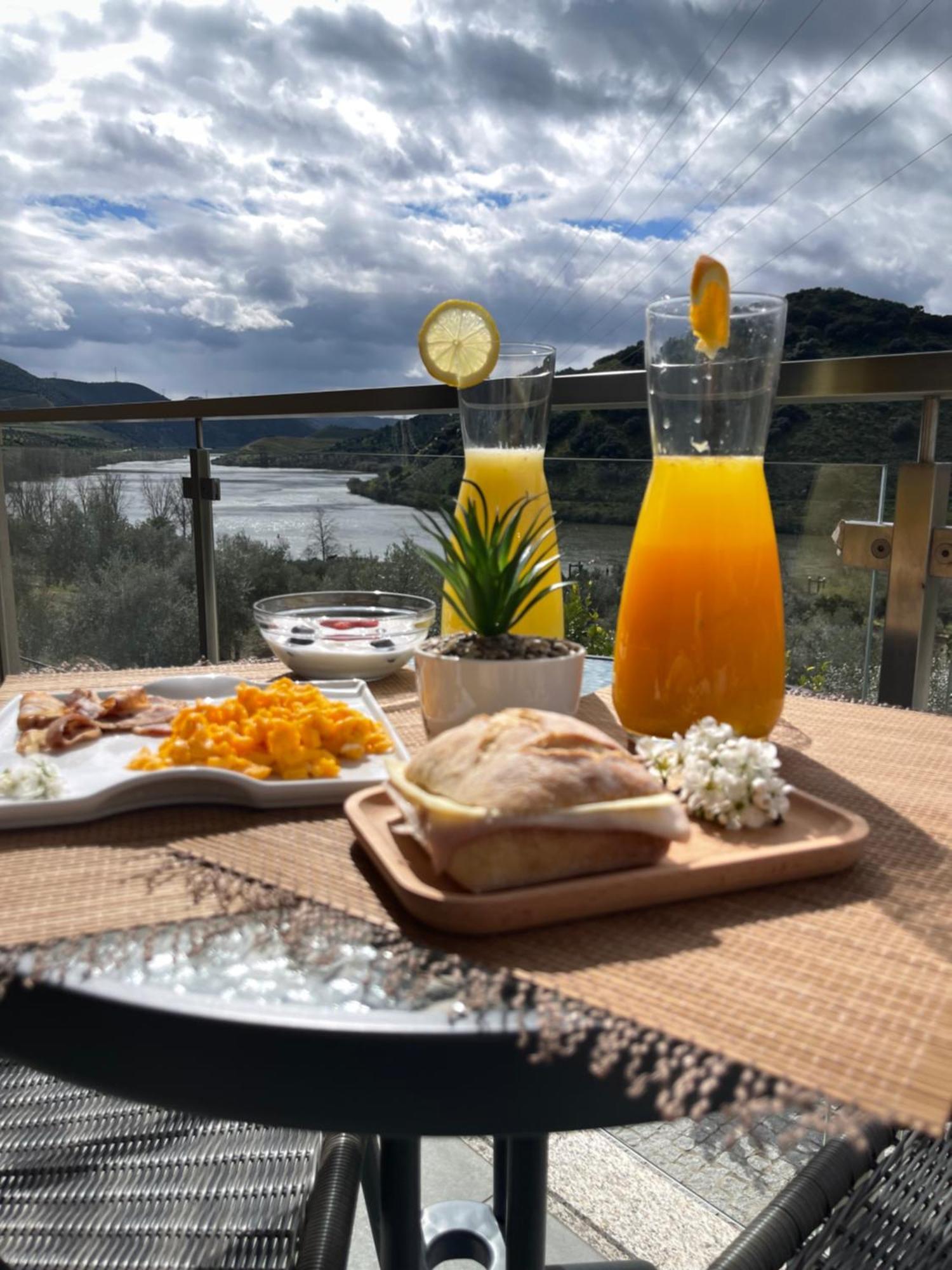 Douro Visit House Villa ตอร์เฮ เด มองคอร์โว ภายนอก รูปภาพ