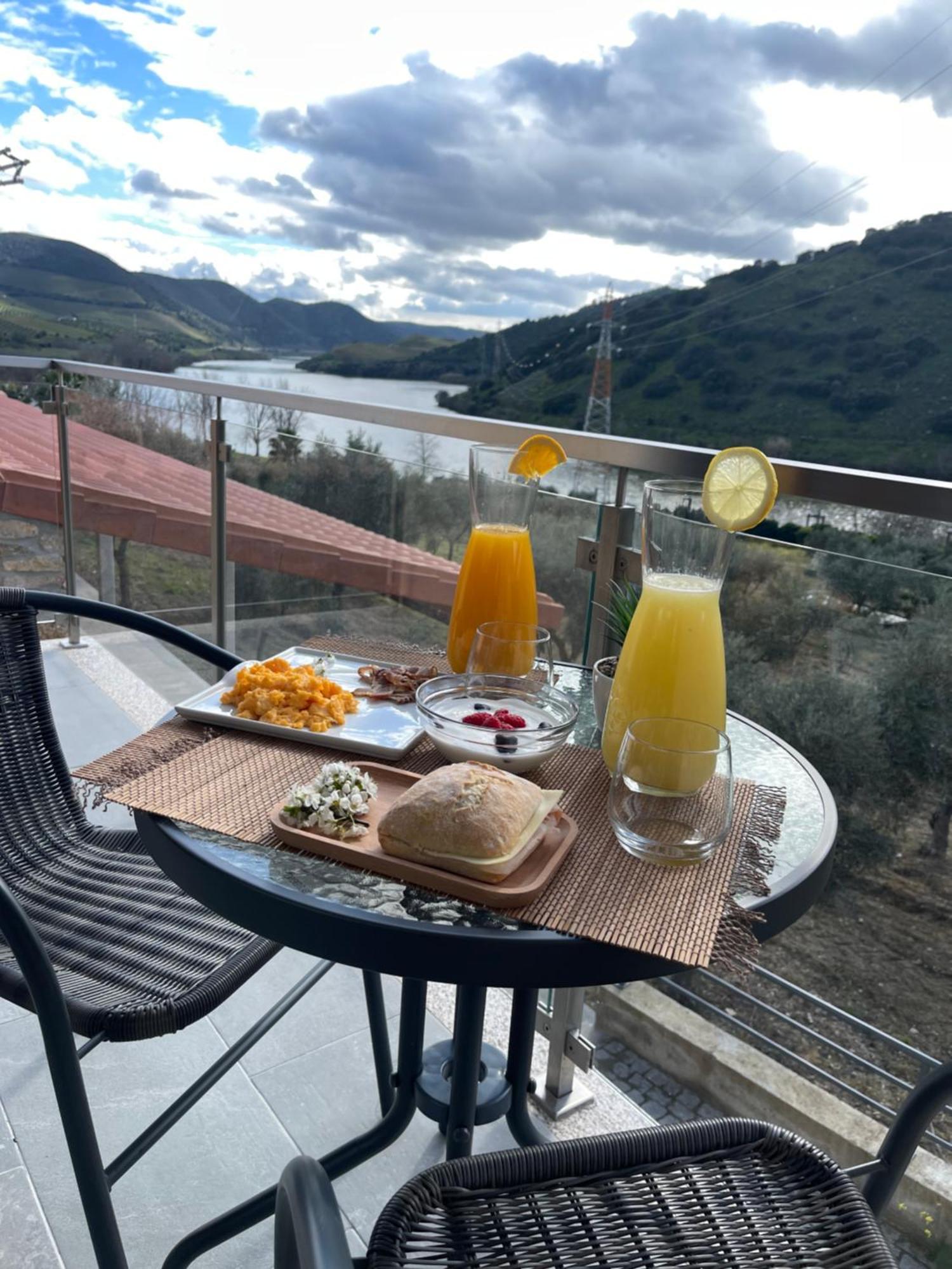 Douro Visit House Villa ตอร์เฮ เด มองคอร์โว ภายนอก รูปภาพ